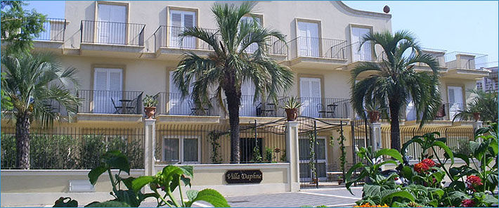 Villa Daphne Giardini Naxos Exterior photo